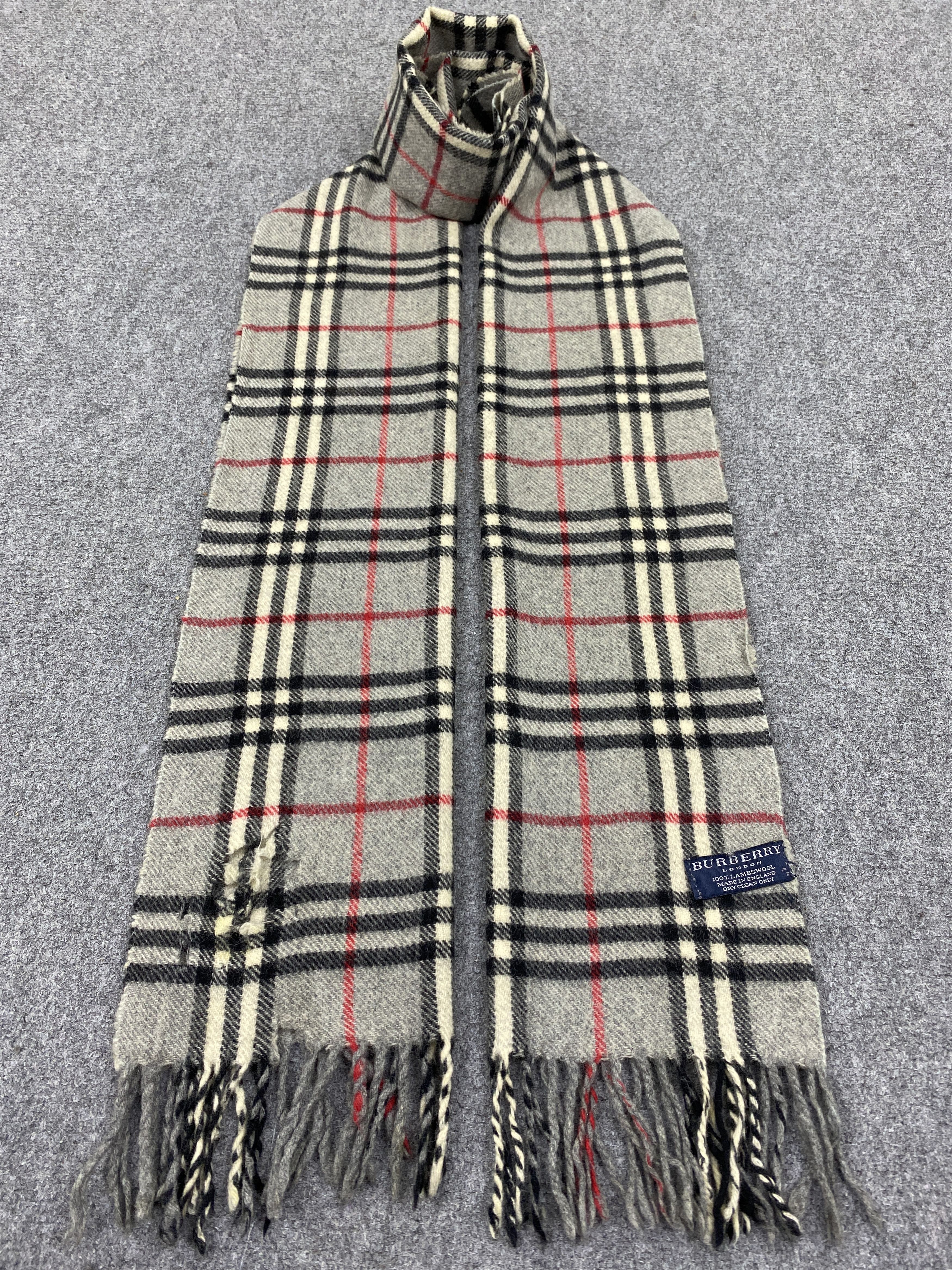 Burberry Vintage Burberry Novacheck Scarf Muffler Wool Scarves SC0083 Size ONE SIZE - 1 Thumbnail