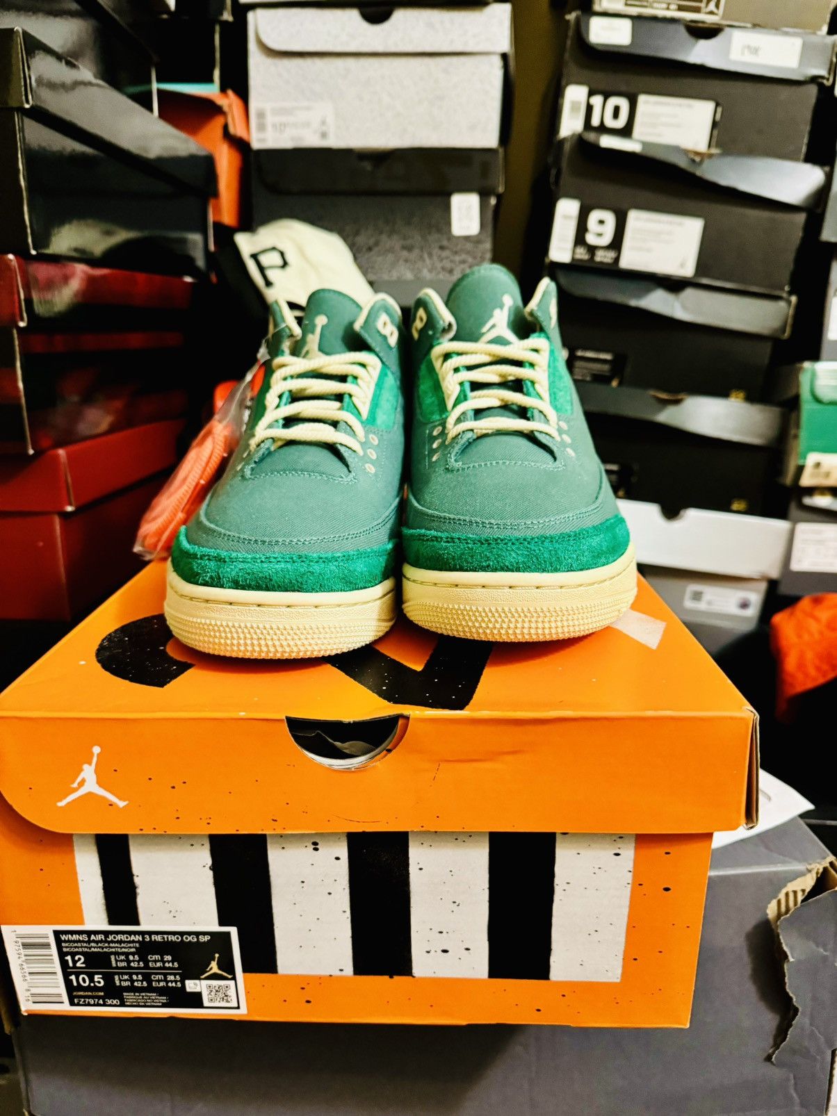Nike Bicoastal Jordan retro 3’s Size US 10.5 / EU 43-44 - 2 Thumbnail