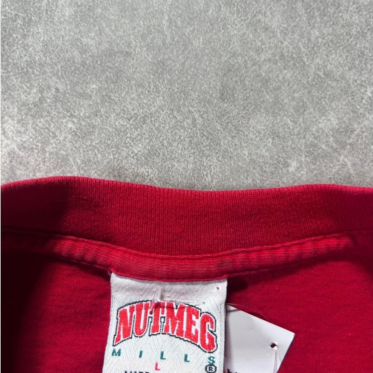 Nutmeg 90s Vintage Detroit Red Wings Locker Room Red T Shirt Size L Size US L / EU 52-54 / 3 - 4 Thumbnail