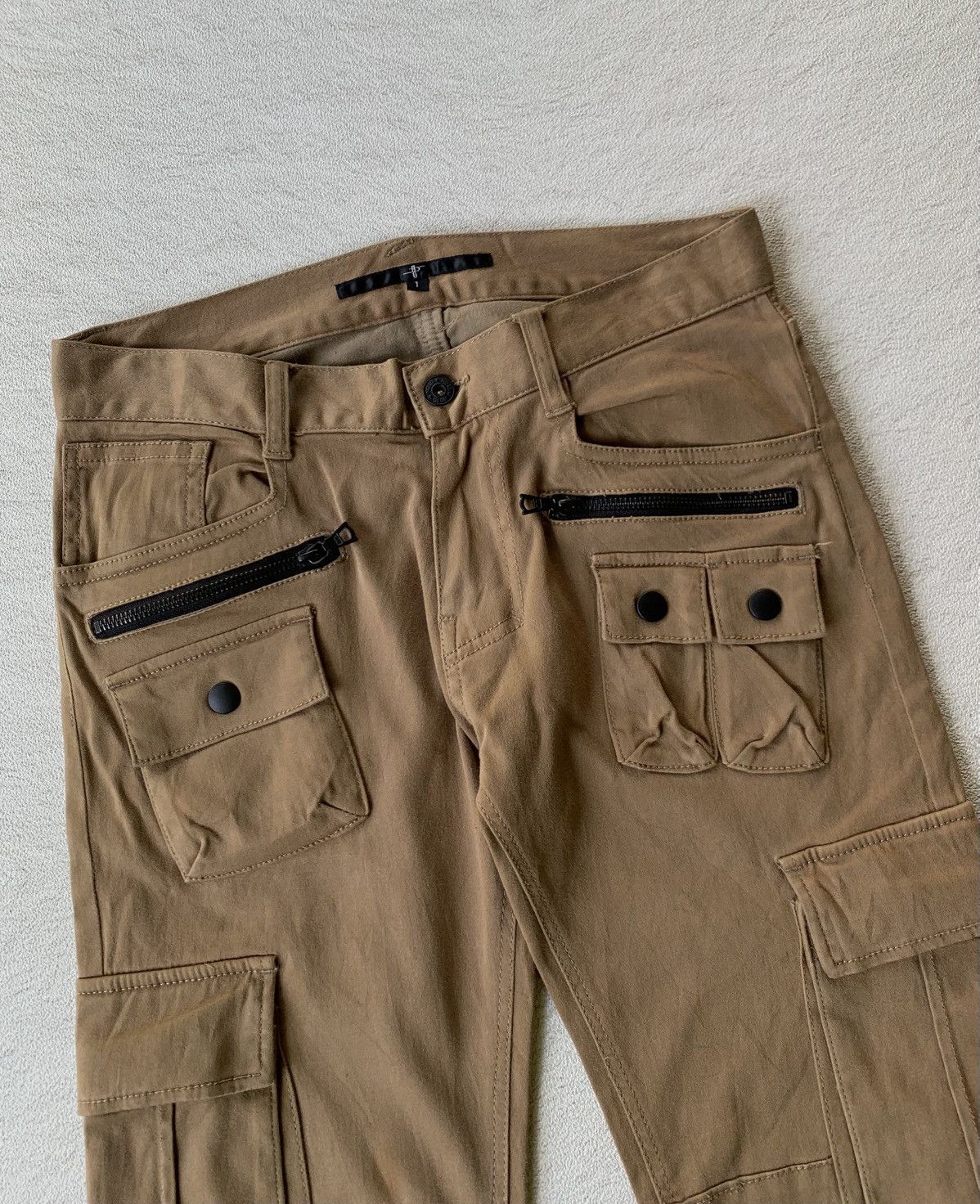 NO ID 2000s NO ID Multi Pocket Pants Size US 30 / EU 46 - 3 Thumbnail