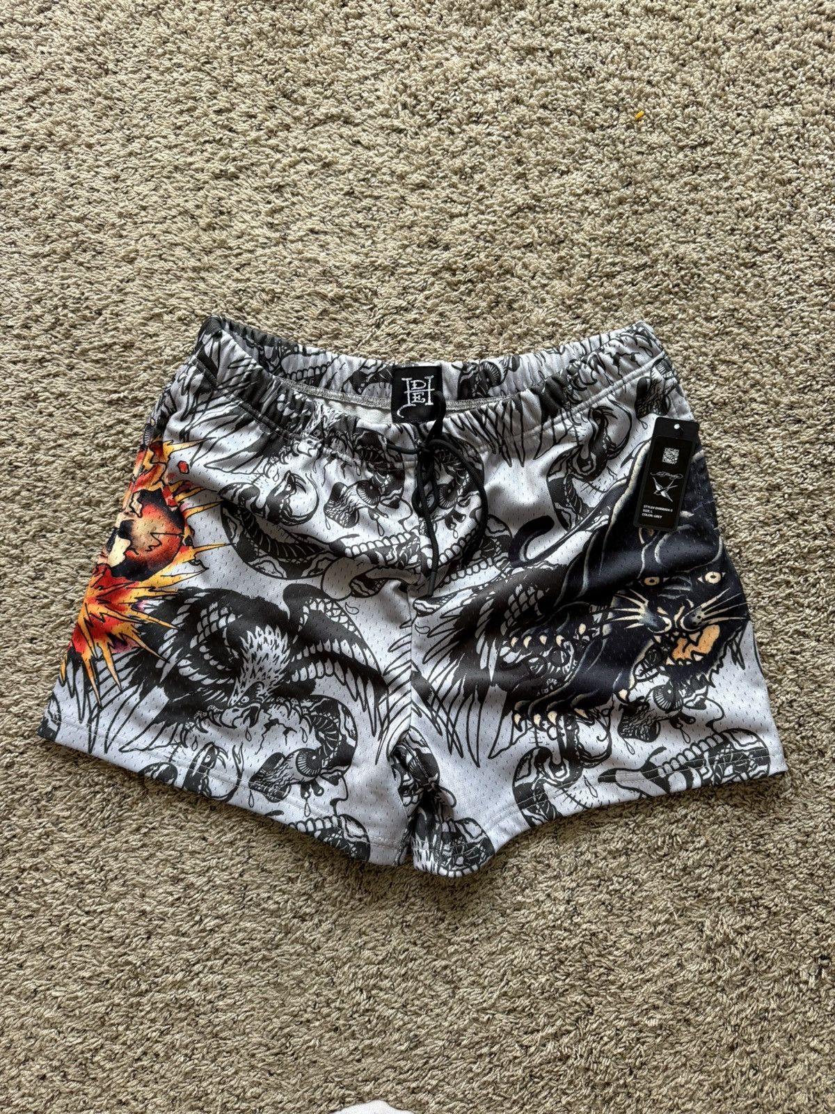 Ed Hardy Ed Hardy full print shorts tattoo skull pantera Size US 36 / EU 52 - 1 Thumbnail