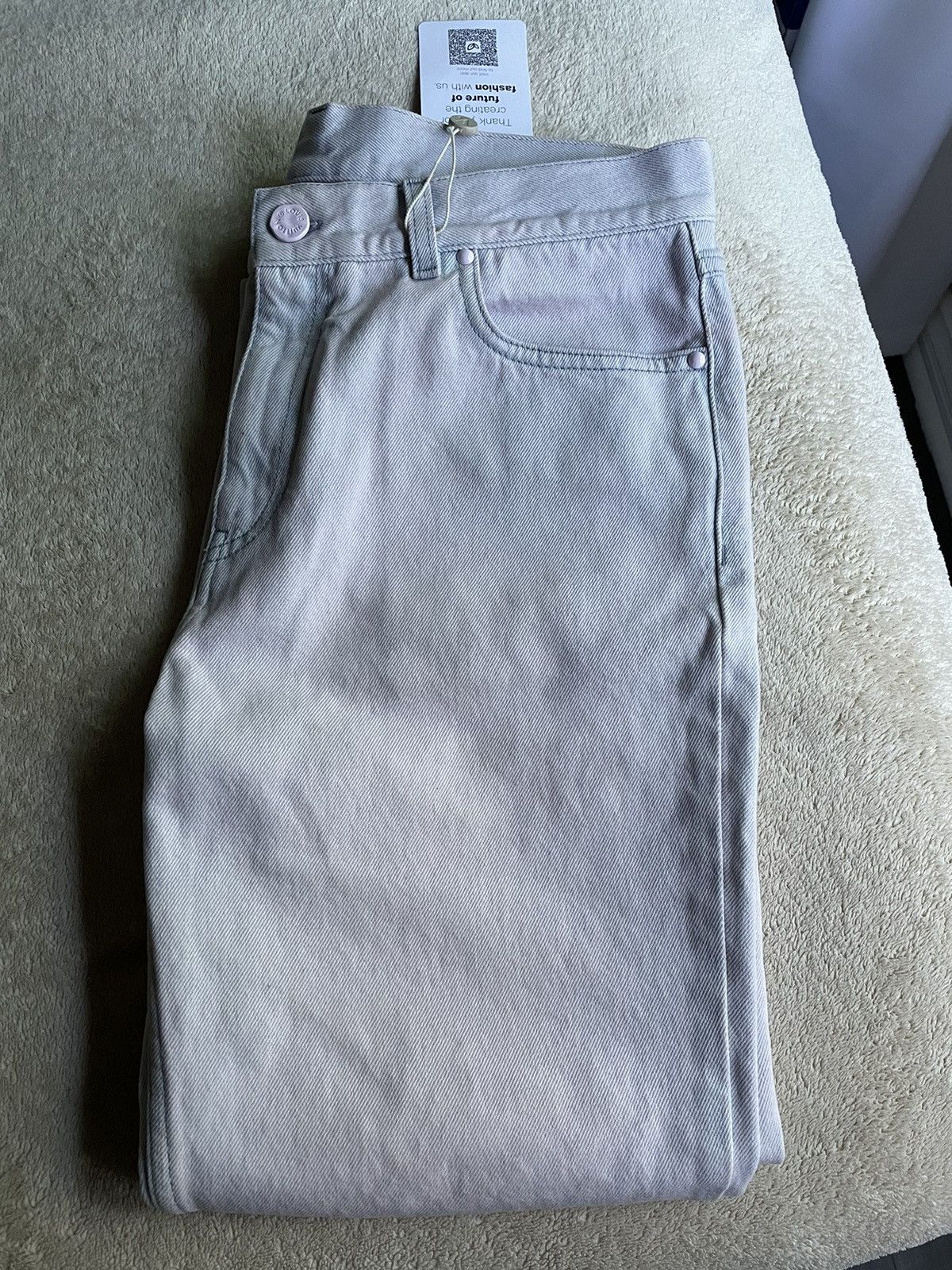 Louis Vuitton Louis Vuitton Bleached Pink Denim Pants Size US 32 / EU 48 - 1 Thumbnail