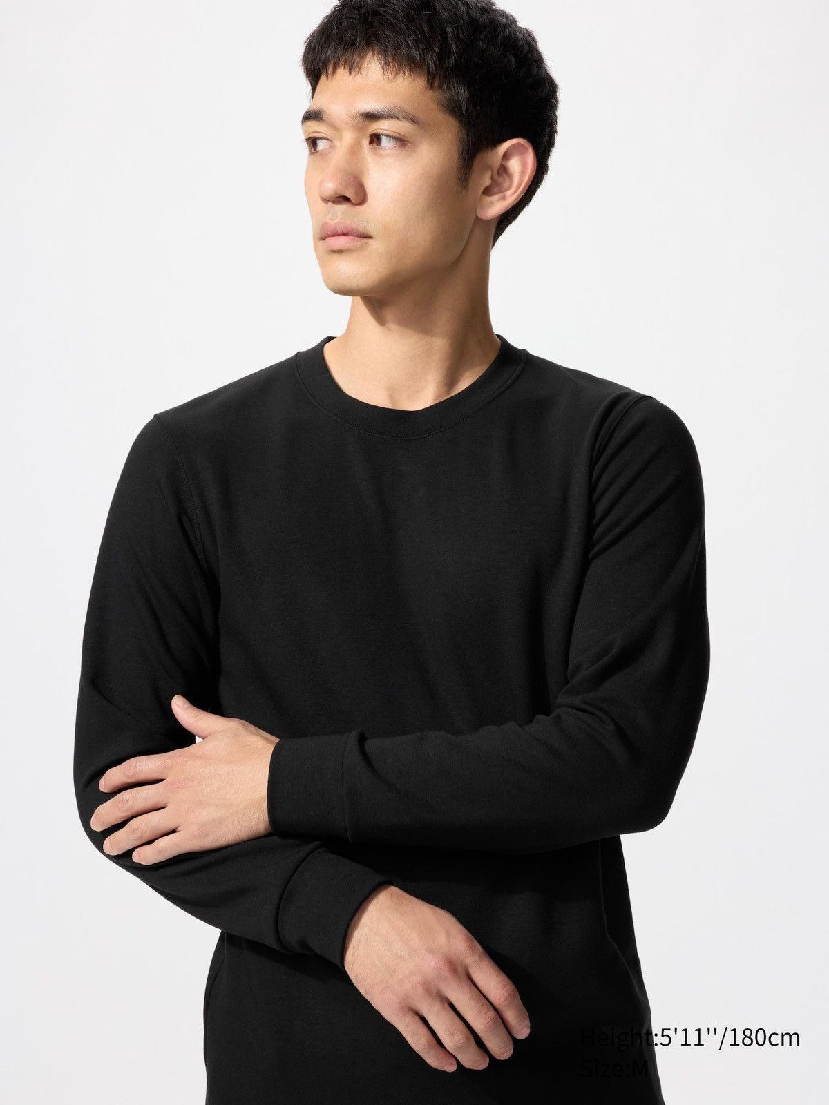 Uniqlo Uniqlo black Heattech ultra warm long sleeve crewneck tshirt Size US XL / EU 56 / 4 - 1 Thumbnail
