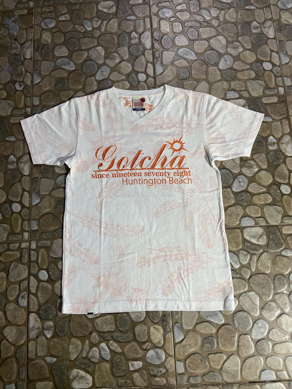 Gotcha × Japanese Brand vintage Y2K gotcha full print t-shirt back and forth Size M / US 6-8 / IT 42-44 - 1 Thumbnail