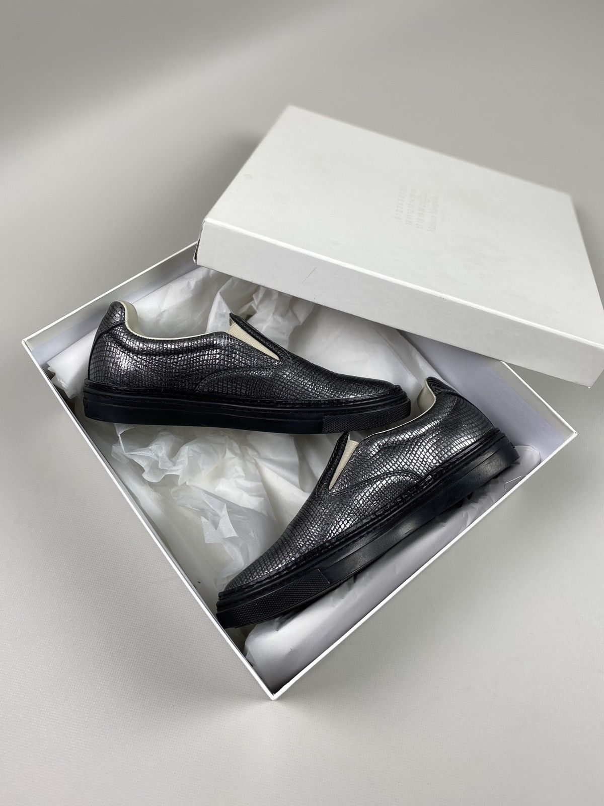 Maison Margiela New! Maison Margiela 22 ladies slip on shoes sneakers Size US 6 / IT 36 - 14 Thumbnail