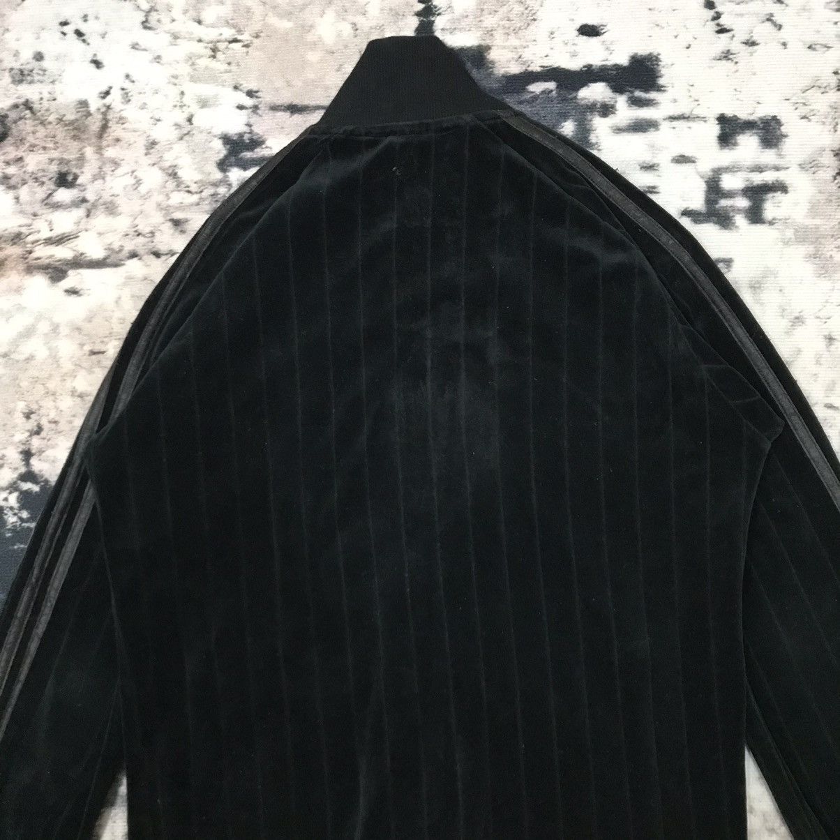 Adidas × Vintage Vintage Y2k Adidas Small Logo Velvet Sweater Size US S / EU 44-46 / 1 - 11 Thumbnail