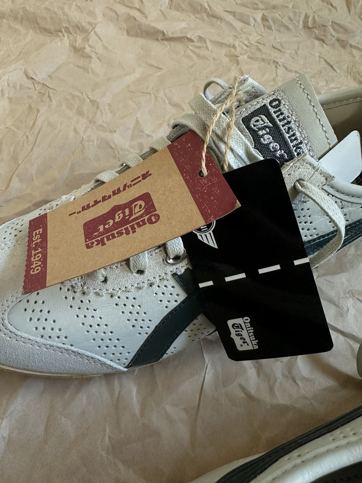BMW × Japanese Brand × Onitsuka Tiger 🔥 Very Rare Onitsuka Tiger x BMW Mini Mexico 66 2007 Size US 8.5 / EU 41-42 - 7 Thumbnail