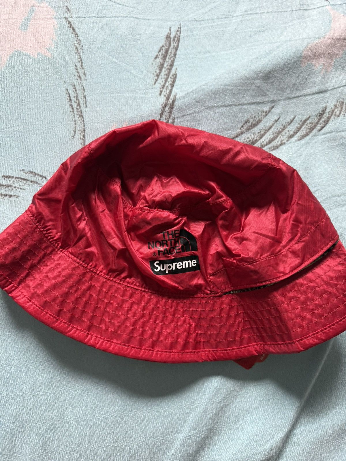 Supreme × The North Face Supreme the north face snakeskin packable reversible crusher Size ONE SIZE - 7 Thumbnail