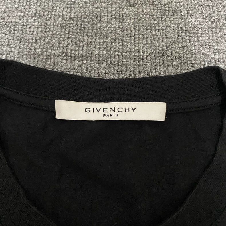 Givenchy Givenchy Patch Logo Short Sleeve Shirt Size US XL / EU 56 / 4 - 4 Thumbnail