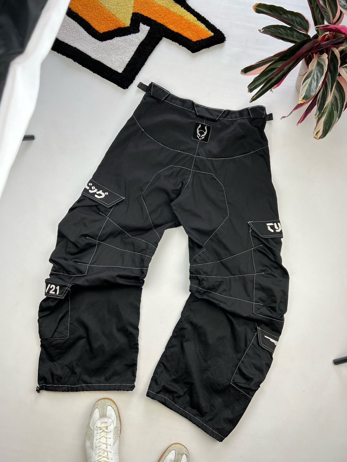 20471120 Y2K AVANT-GARDE MULTIPOCKET RARE CYBERDOG PANTS Size US 32 / EU 48 - 2 Thumbnail