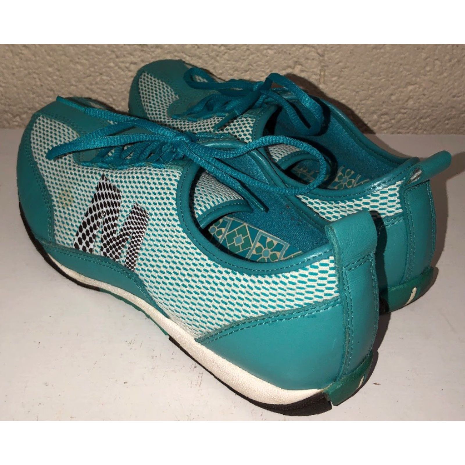 Merrell MERRELL Samba Walking Sneakers Oxford Womens Size 8 Turquoise White Athletic Fashion Size US 8 / IT 38 - 2 Thumbnail