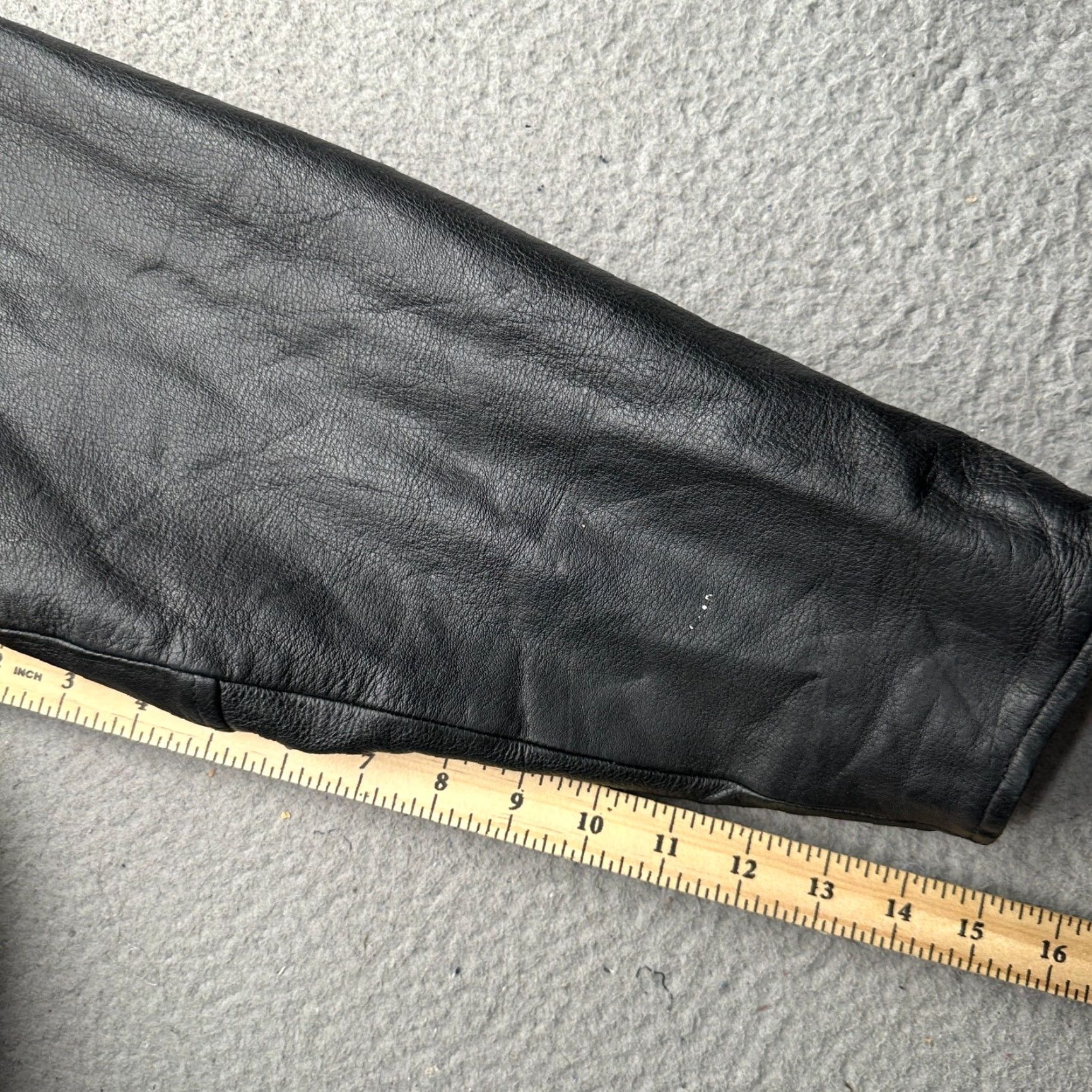 Vintage GLD Georgetown Leather Design Racer Cafe Full Zip Jacket Mens XL Black Leather Motorcycle Buckle Full Zip Short Length Mens Long Description: Size US XL / EU 56 / 4 - 6 Thumbnail