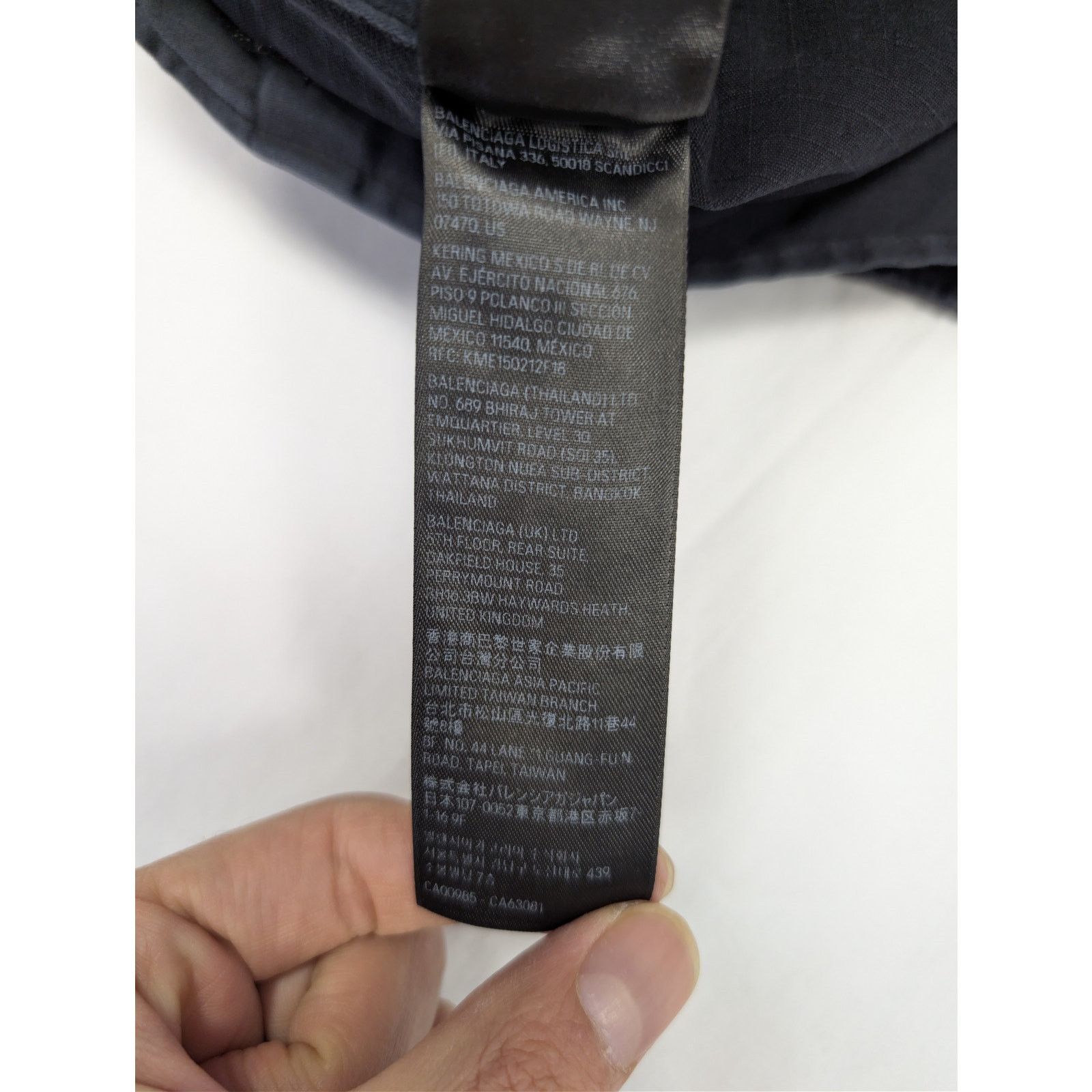 Balenciaga o1rshd1 Cotton Ripstop Shorts in Black Size US 30 / EU 46 - 18 Thumbnail