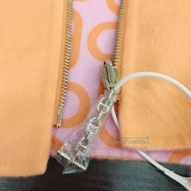 Hermes Hermes Warm Orange Pig Nose Printed Double Sided Cashmere Size S / US 4 / IT 40 - 5 Thumbnail