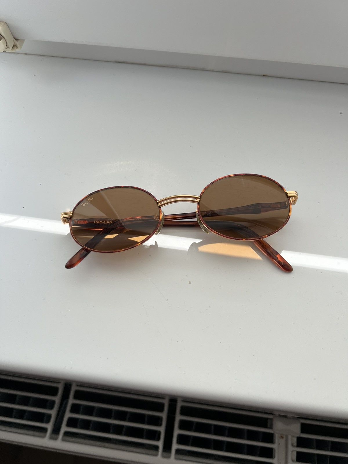 RayBan Ray-Ban Brown Sunglasses W2543 Logo Tortoise Shell Frame. Size ONE SIZE - 2 Thumbnail