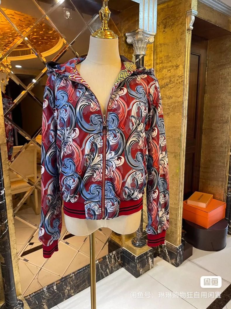 Versace Versace Wear a padded jacket and a padded jacket on both s Size M / US 6-8 / IT 42-44 - 6 Thumbnail