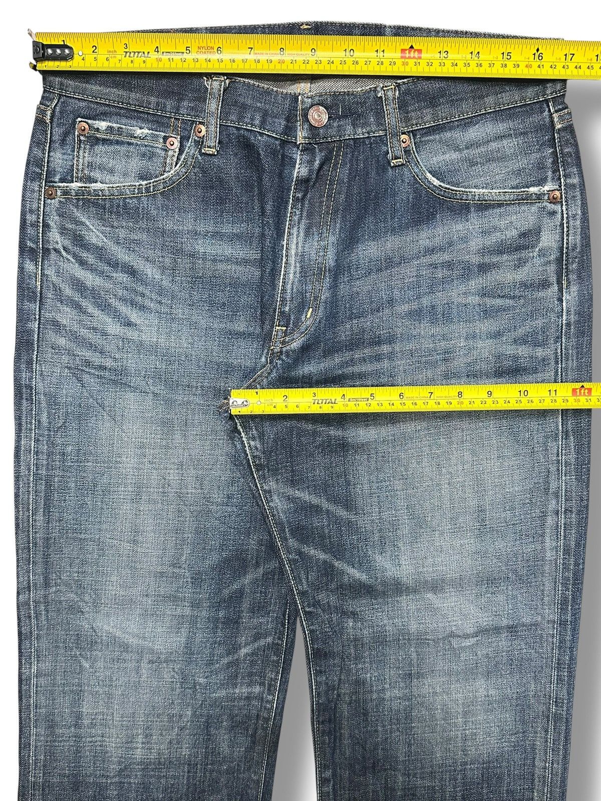 Uniqlo Uniqlo Relaxed Fit Straight Japan Jeans Faded Wash Size US 34 / EU 50 - 16 Thumbnail