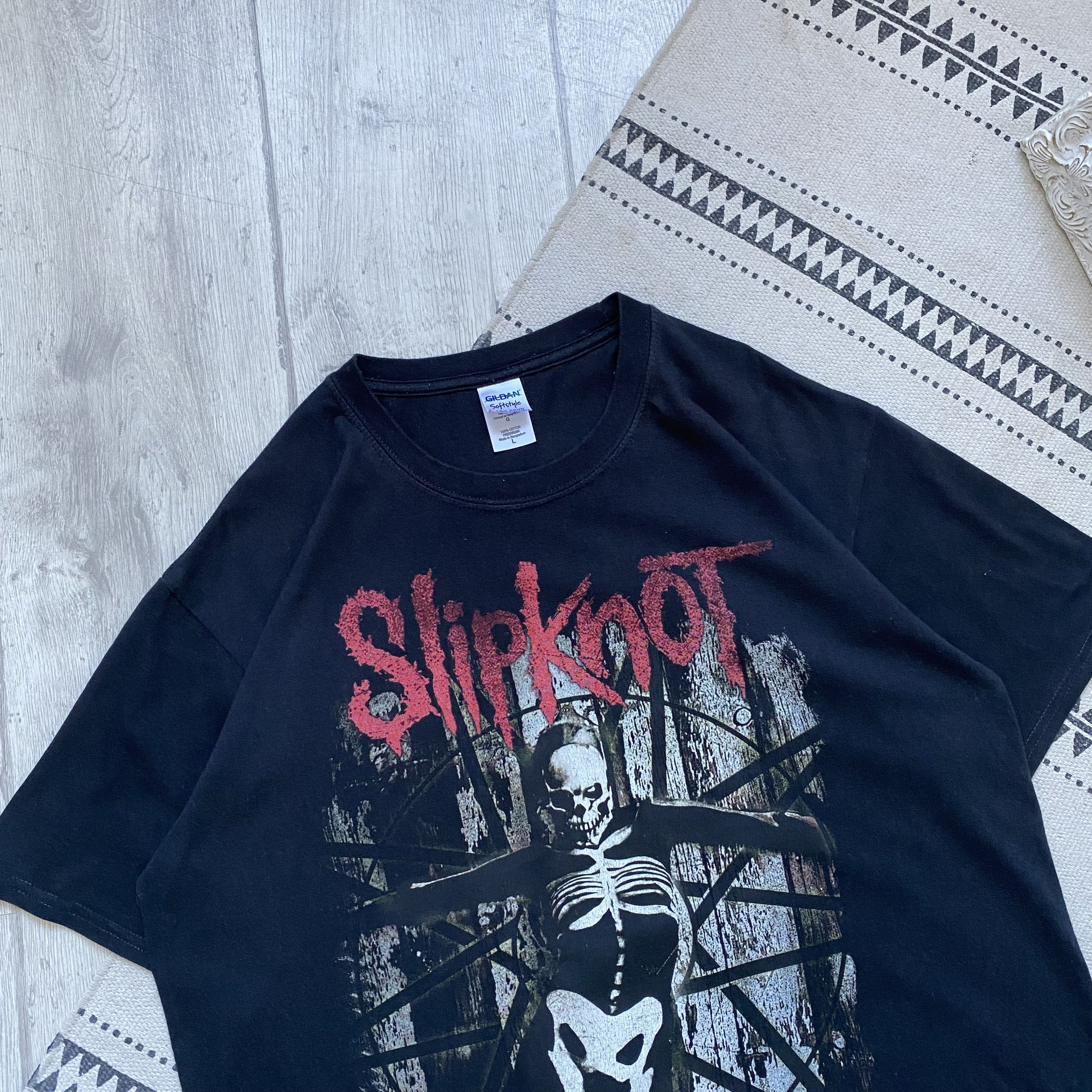 Band Tees 💀 Vintage 00s Slipknot Rock Band tee skeleton girl print Size US L / EU 52-54 / 3 - 2 Thumbnail