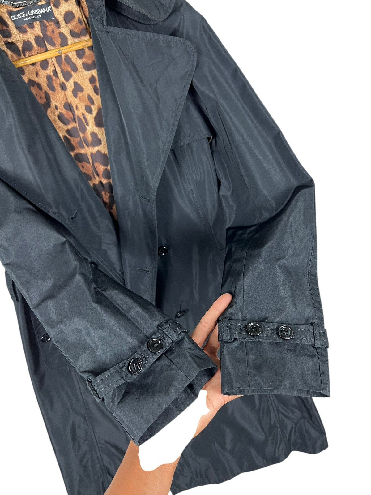 Dolce & Gabbana 🔥 Dolce & Gabbana Double Breast Trenchcoat Leopard lining Size S / US 4 / IT 40 - 13 Thumbnail