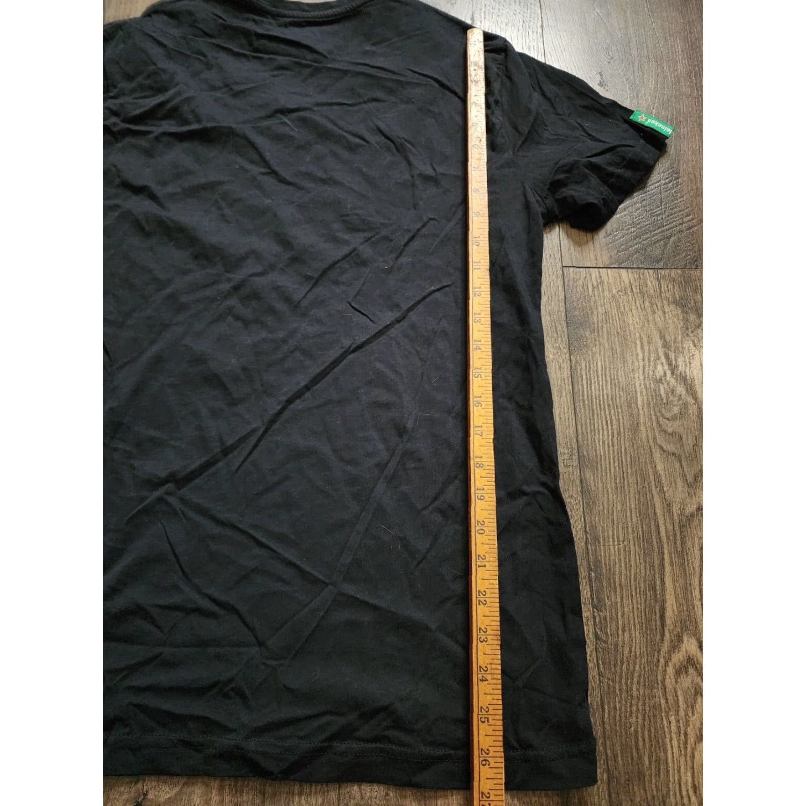 Vintage VINTAGE Heineken Shirt Women L Black V-Neck Distressed Logo T-Shirt 90s Beer Graphic Mens Girls (adjusted?) Size L / US 10 / IT 46 - 4 Thumbnail