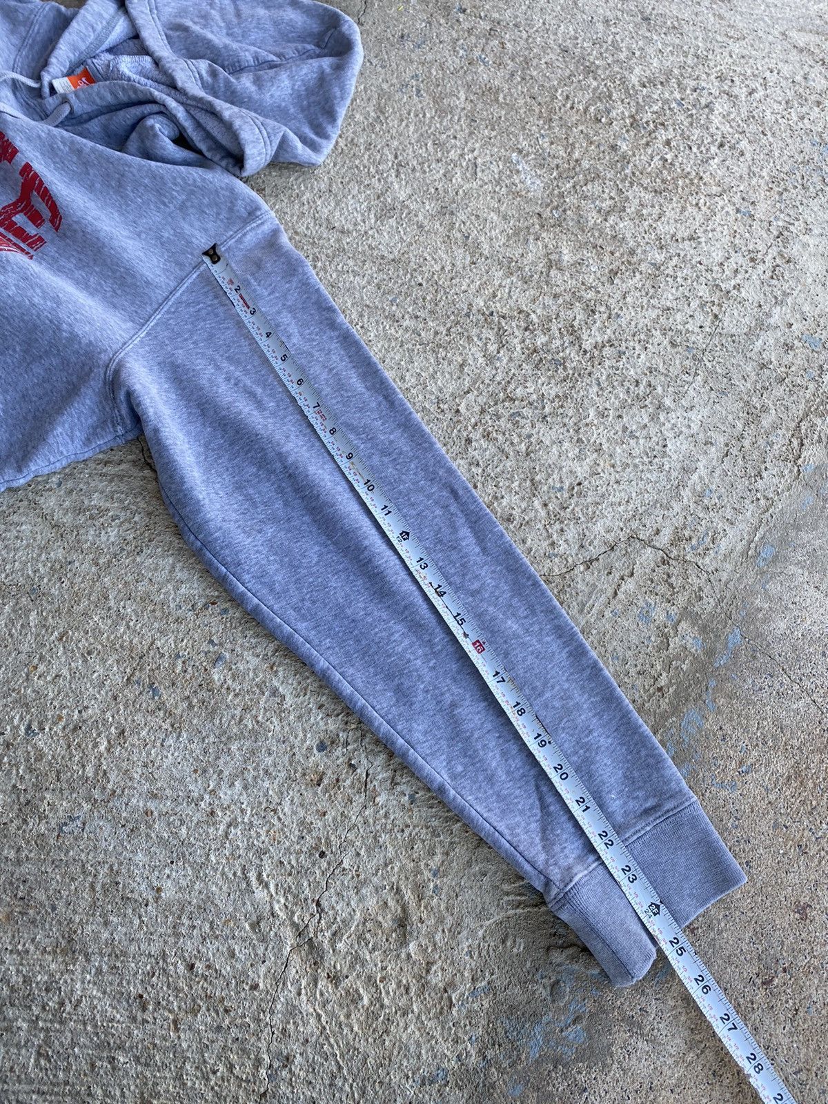 Nike × Vintage Vintage Y2K Nike Grey Hoodie Sweatshirt Size US L / EU 52-54 / 3 - 14 Thumbnail