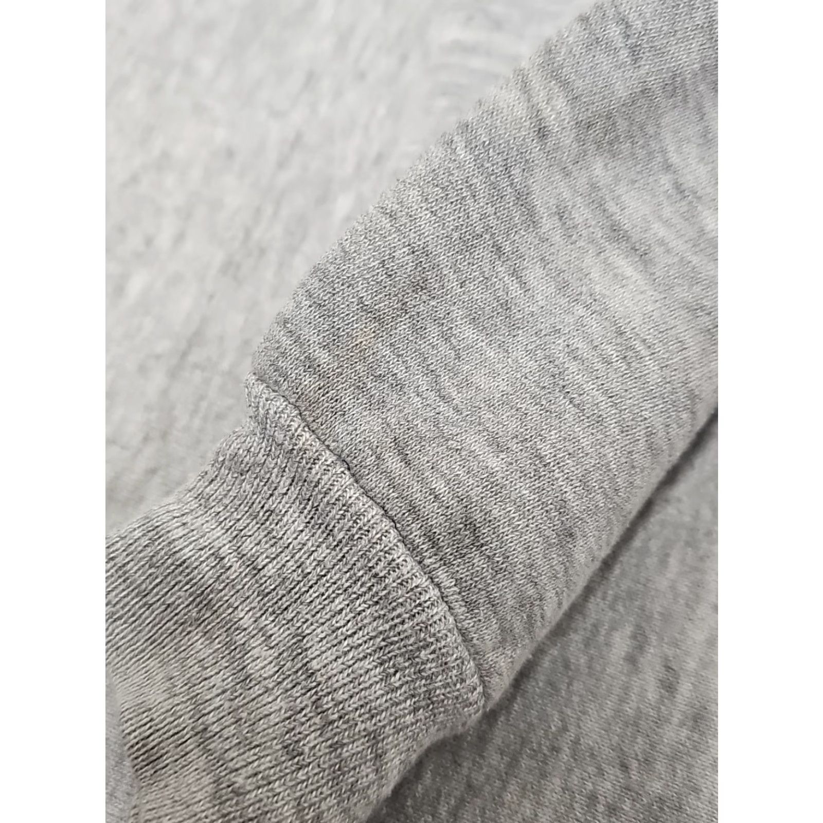 Disney VINTAGE Disney Mickey Mouse Sweatshirt Raglan Adult XL Gray Crew Neck Long Sleeve 90s Retro USA Cartoon Cotton Polyester Rayon Logo Graphic Print Size US XL / EU 56 / 4 - 8 Thumbnail