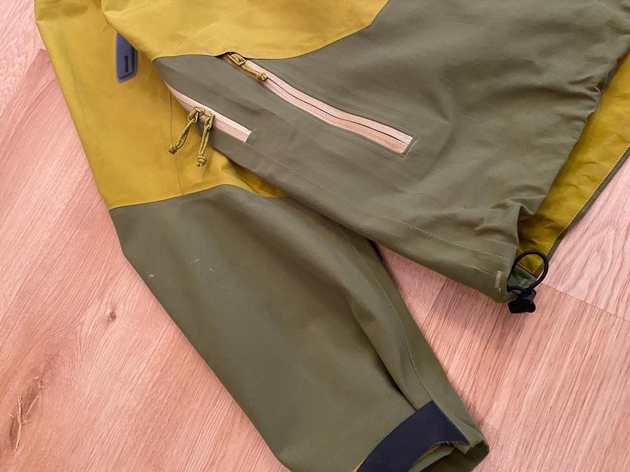 Arc'teryx Arcteryx Alpha SV Gore-Tex Jacket Vintage Technical Outdoor Size US L / EU 52-54 / 3 - 13 Thumbnail