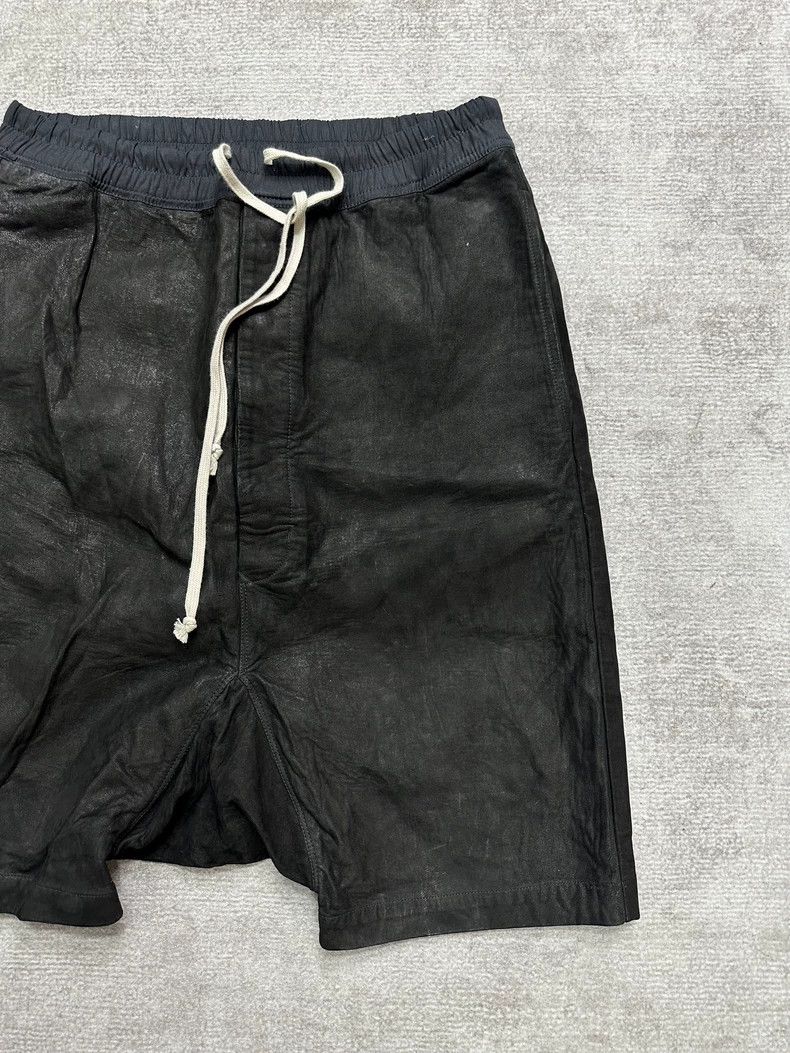 Rick Owens Rick owens size US 50 Old shorts made of sheepskin short s Size US 34 / EU 50 - 3 Thumbnail