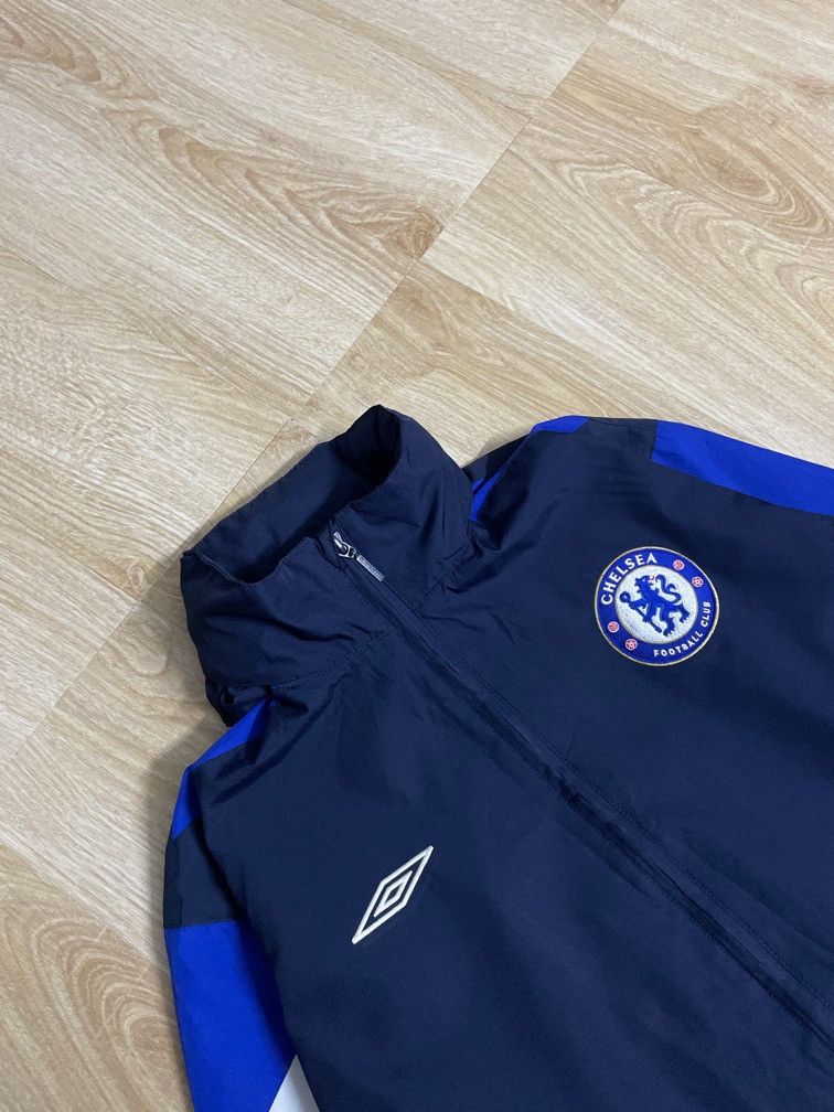Vintage Vintage umbro chelsea club tracktop hooded Size US M / EU 48-50 / 2 - 4 Thumbnail