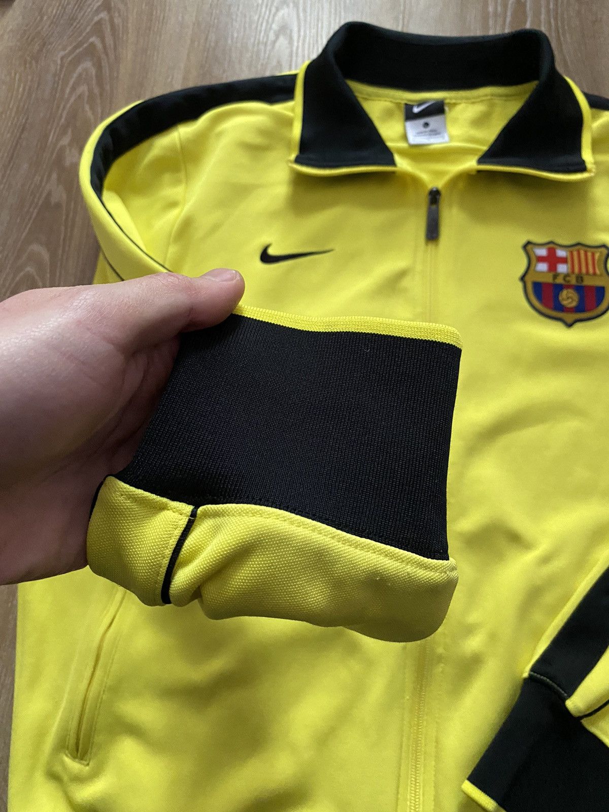 Nike 2010-11 FC Barcelona Home Track Jacket (L) Size US L / EU 52-54 / 3 - 4 Thumbnail