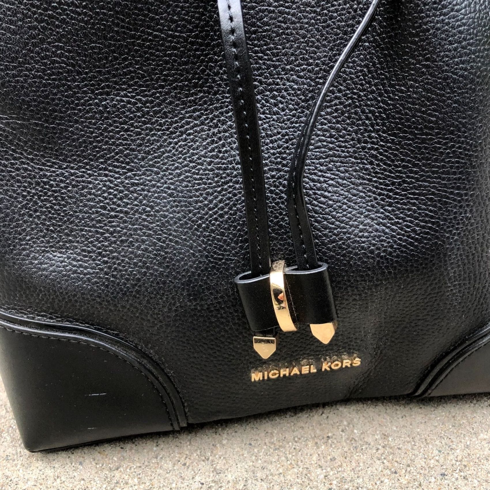 Michael Kors MICHAEL KORS Mercer Bucket Purse Women's Crossbody Bag Leather Drawstring Black Bag Crossbody Womens Medium Leather Black Mercer Bucket Purse Mens? Size ONE SIZE - 4 Thumbnail