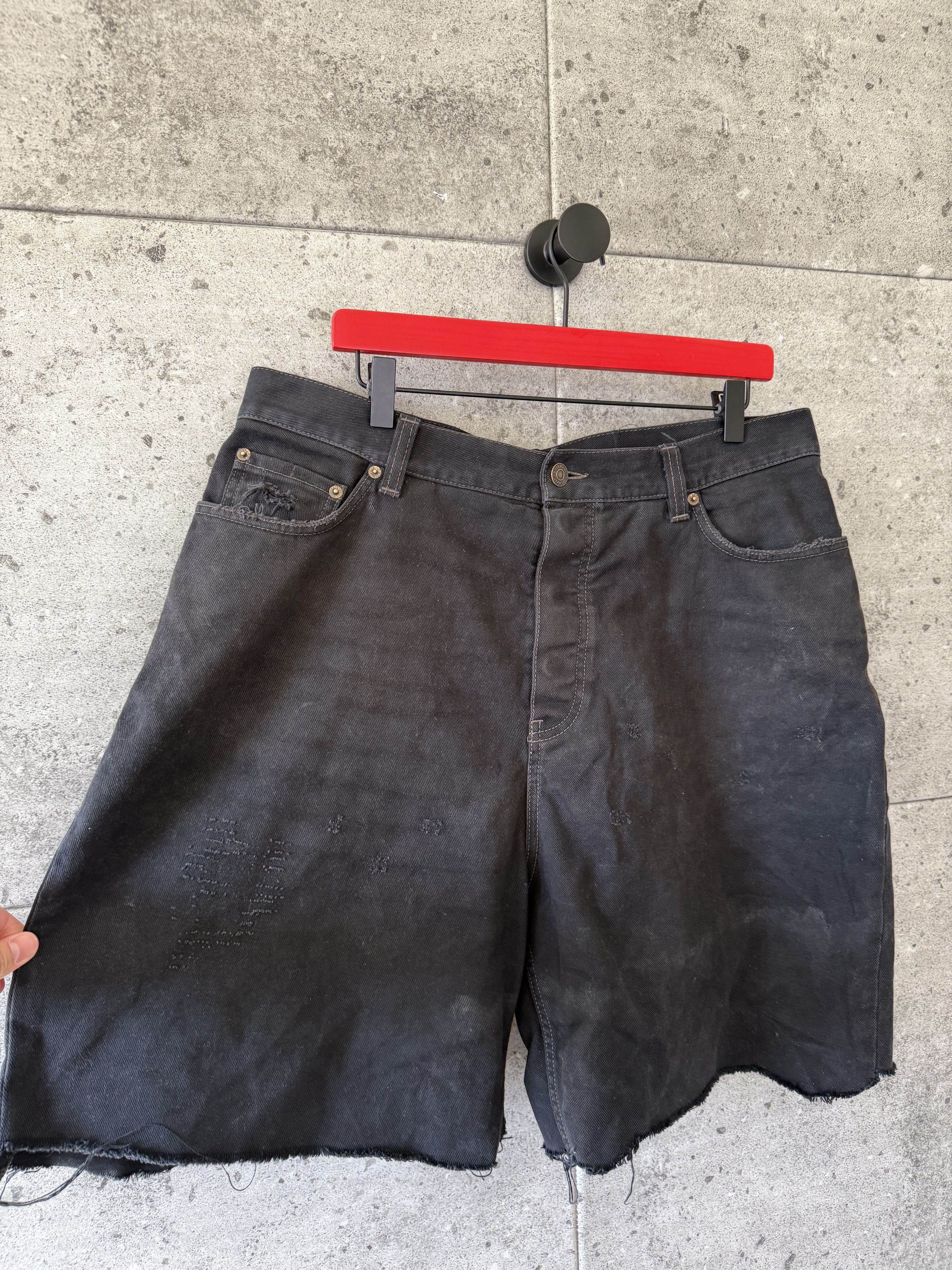 Balenciaga Balenciaga denim shorts Size US 34 / EU 50 - 3 Thumbnail