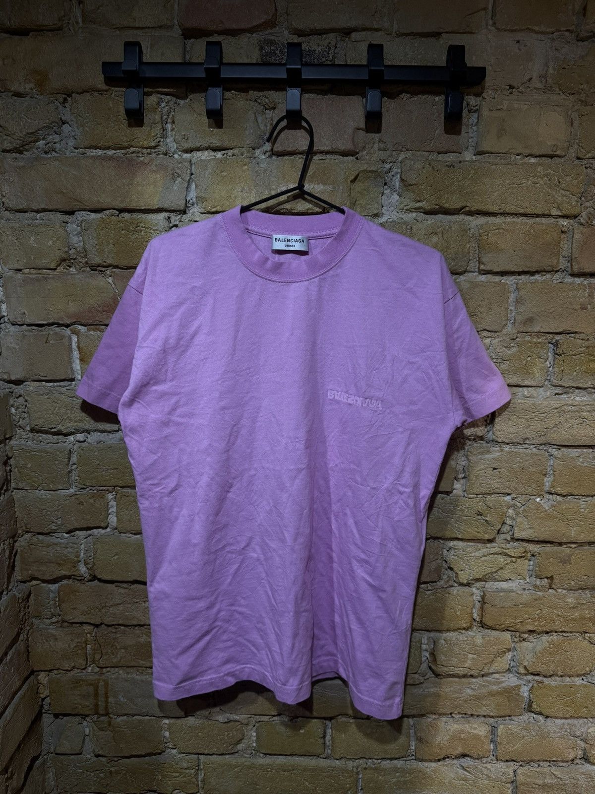 Balenciaga balenciaga pink flip logo tee Size US M / EU 48-50 / 2 - 1 Thumbnail