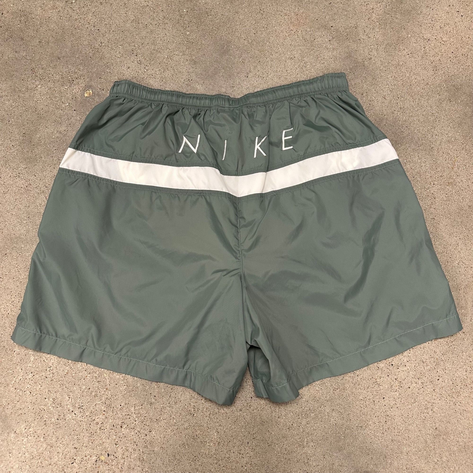 Nike × Vintage Vintage 90s Nike Embroidered Nylon Shorts Mint Green Size US 34 / EU 50 - 2 Thumbnail