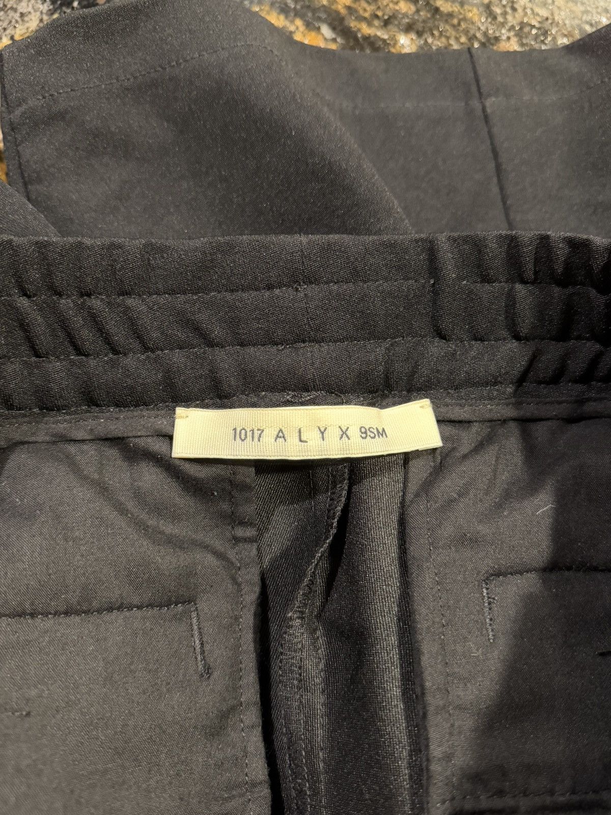 1017 ALYX 9SM 1017 Alyx 9SM Black Tuxedo Stripe Silver Logo Shorts Size US 34 / EU 50 - 9 Thumbnail