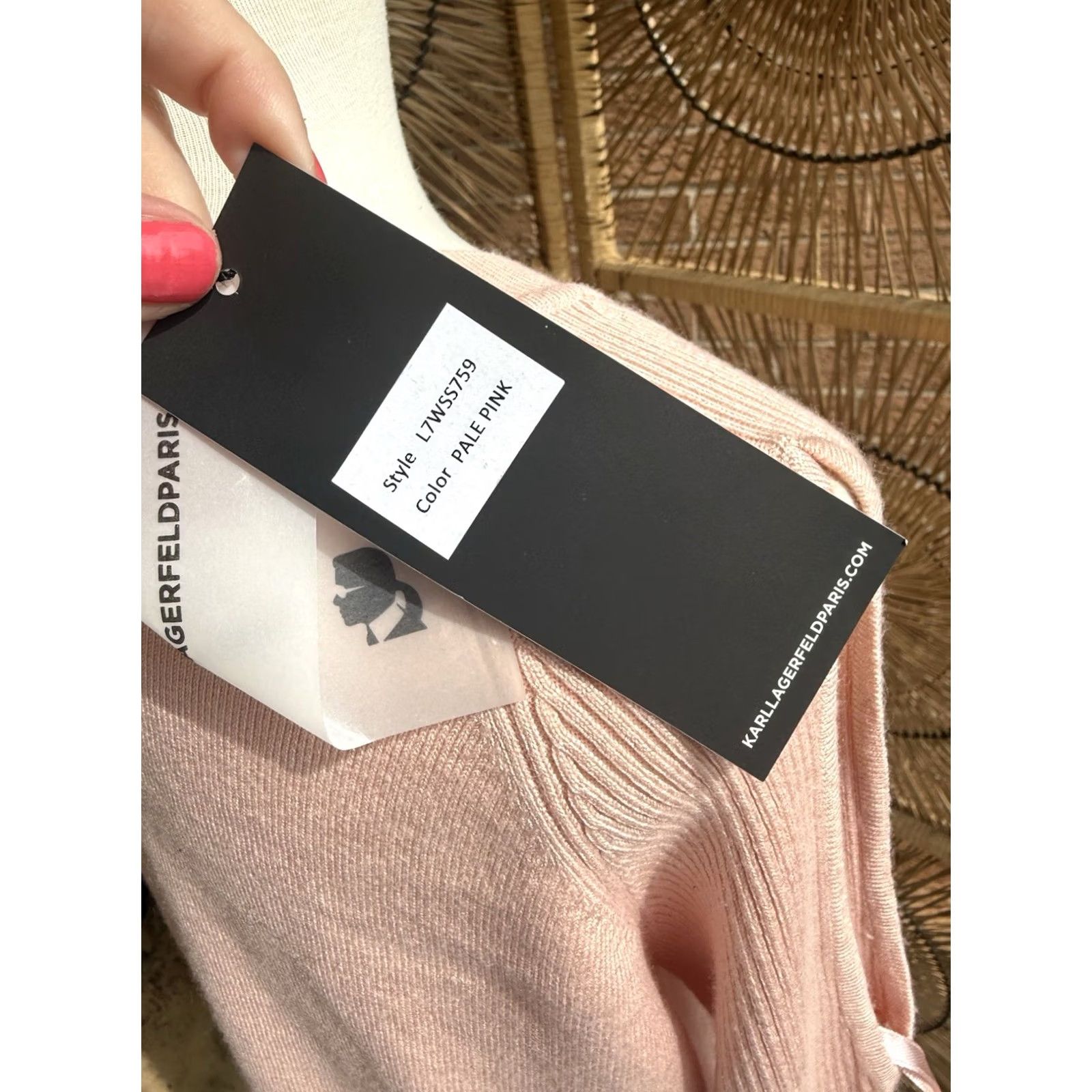 Karl Lagerfeld Karl Lagerfeld Paris Women Pink Cold Shoulder Bell Sleeve Sweater M Regular Womens Pullover Bow Open Round Neck Bell Sleeve Story Paris Theme Size M / US 6-8 / IT 42-44 - 4 Thumbnail