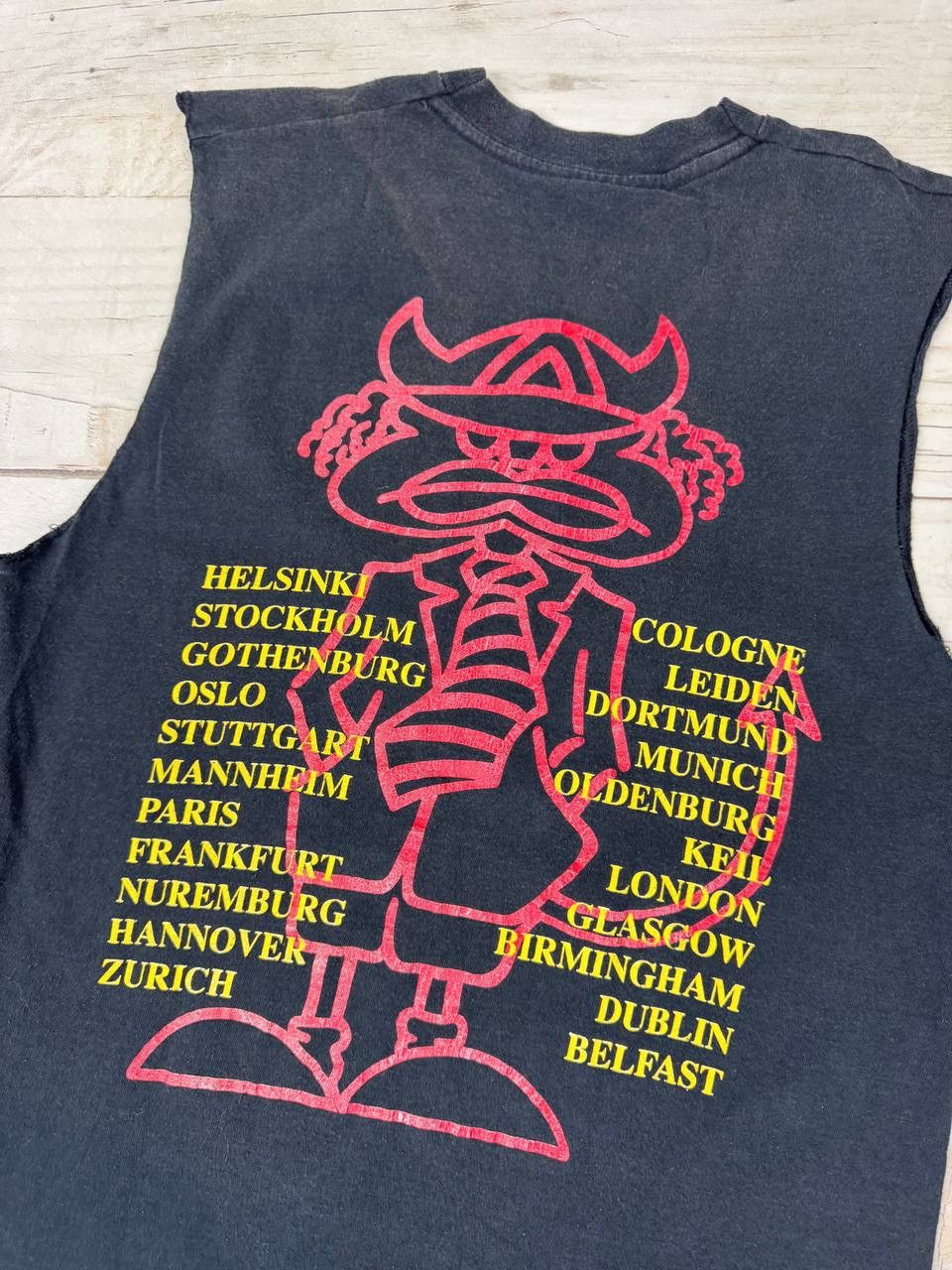 AC/DC Vintage Ac/Dc 1990 Razors Edge Tour Tee Tank Top Size US S / EU 44-46 / 1 - 10 Thumbnail