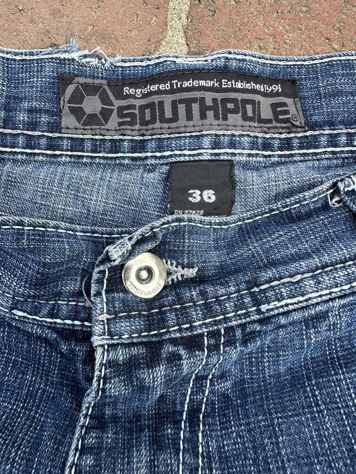 JNCO × Southpole × Vintage Vintage Y2K Skater Jean Shorts Medium Wash Baggy Fit Size US 36 / EU 52 - 3 Thumbnail