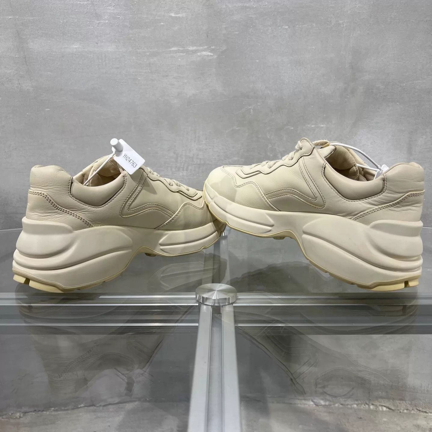 Gucci Gucci Rhyton Ivory Dad Shoe EUR 37.5 Size US 7 / IT 37 - 5 Thumbnail
