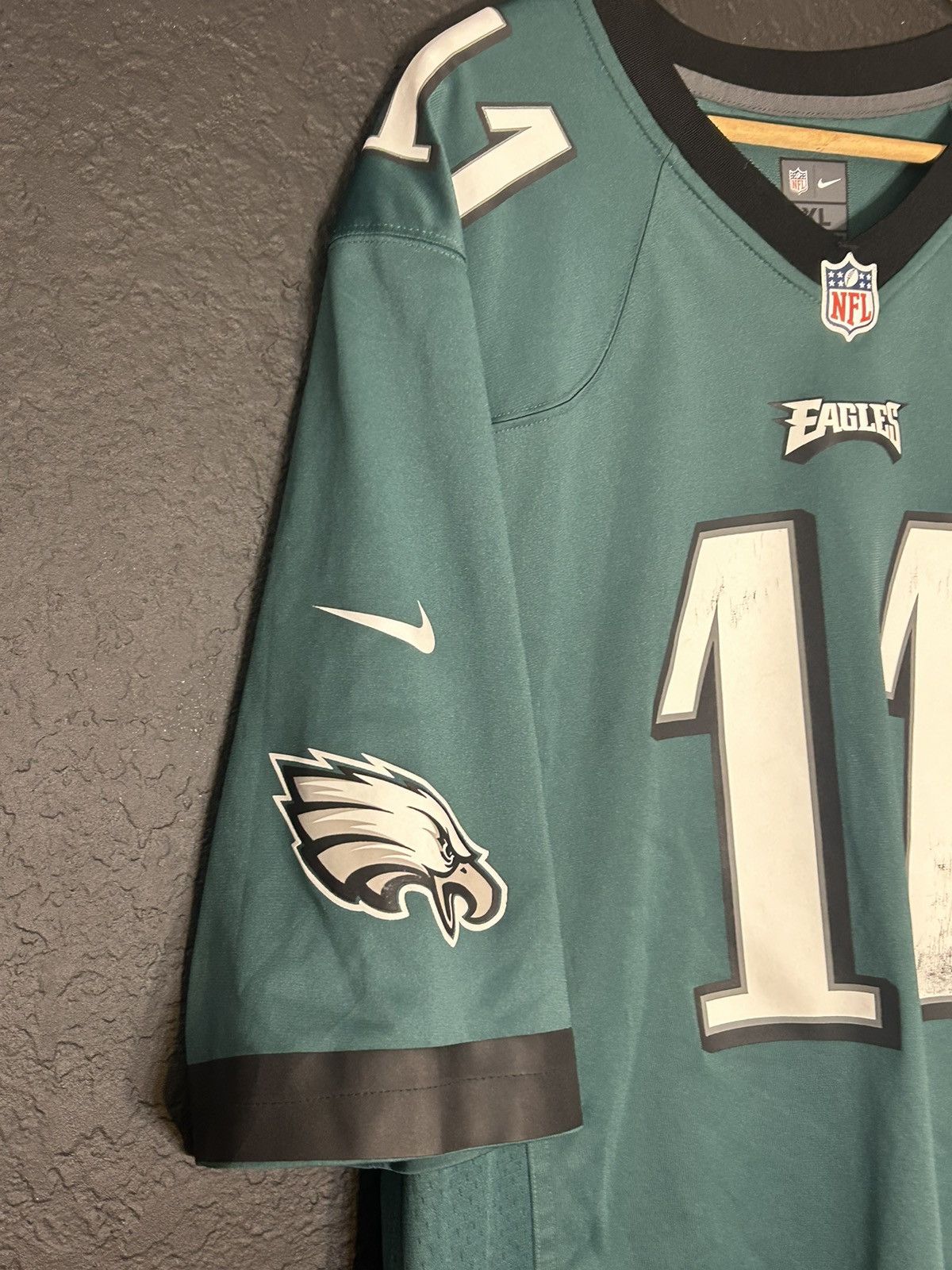 Nike Nike NFL Philadelphia Eagles Carson Wentz #11 Jersey Size US XL / EU 56 / 4 - 4 Thumbnail