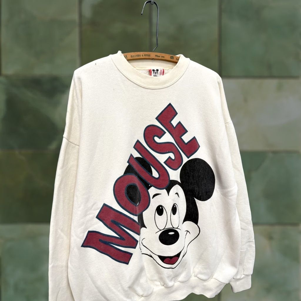 Disney VINTAGE Disney Mickey Mouse Designs White Cotton Sweatshirt XL Men 90s Pullover Cotton Mickey Mouse Sweatshirt Mens 90s White XL Size US XL / EU 56 / 4 - 1 Thumbnail