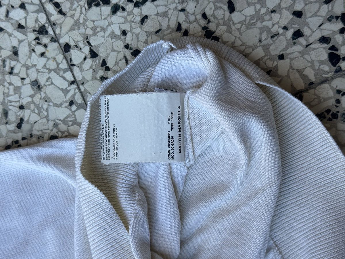 Maison Margiela Maison Martin Margiela hammer sleeve v-neck sweater Size M Size US M / EU 48-50 / 2 - 9 Thumbnail
