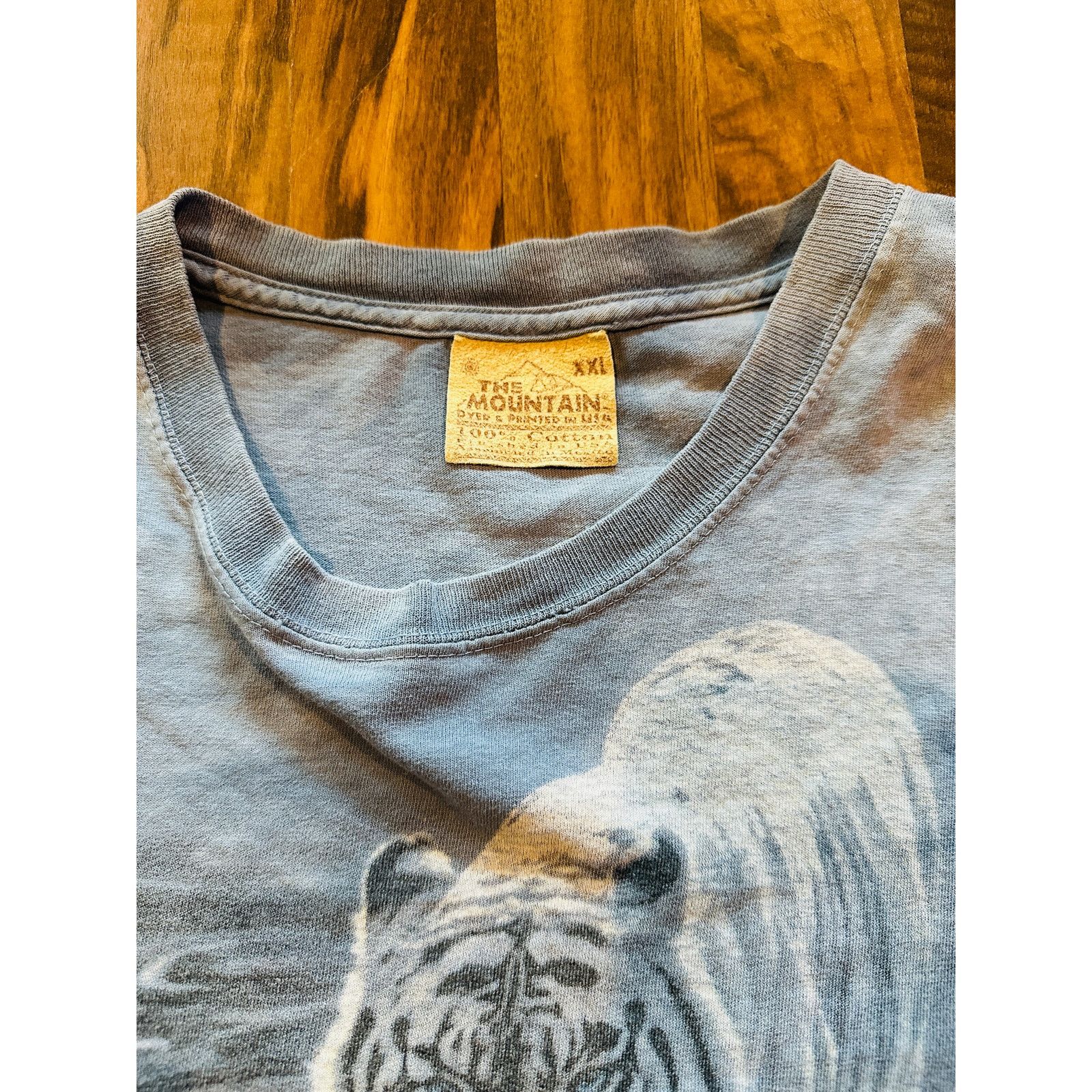 The Mountain White Tiger Approaching Size XX-Large Size US XXL / EU 58 / 5 - 2 Thumbnail