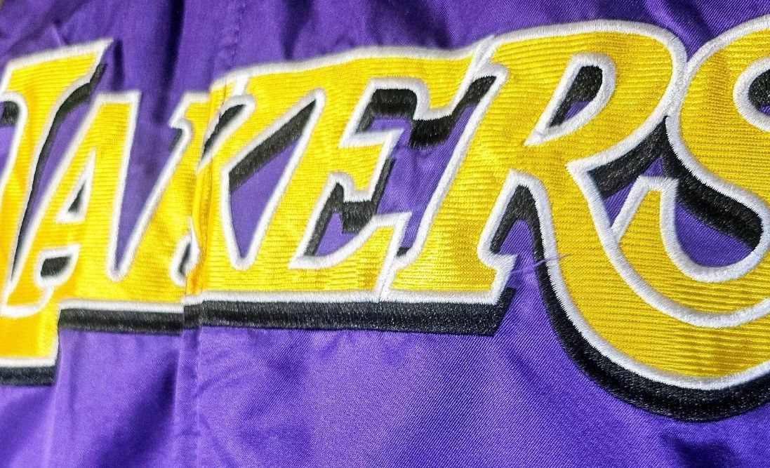 NBA Los Angeles Lakers Bomber Jacket Medium Luka Size US M / EU 48-50 / 2 - 3 Thumbnail