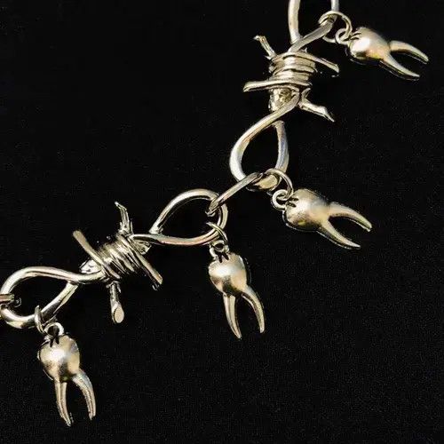 8.15 August Fifteenth Chunky Tooth Choker Necklace Size ONE SIZE - 2 Thumbnail