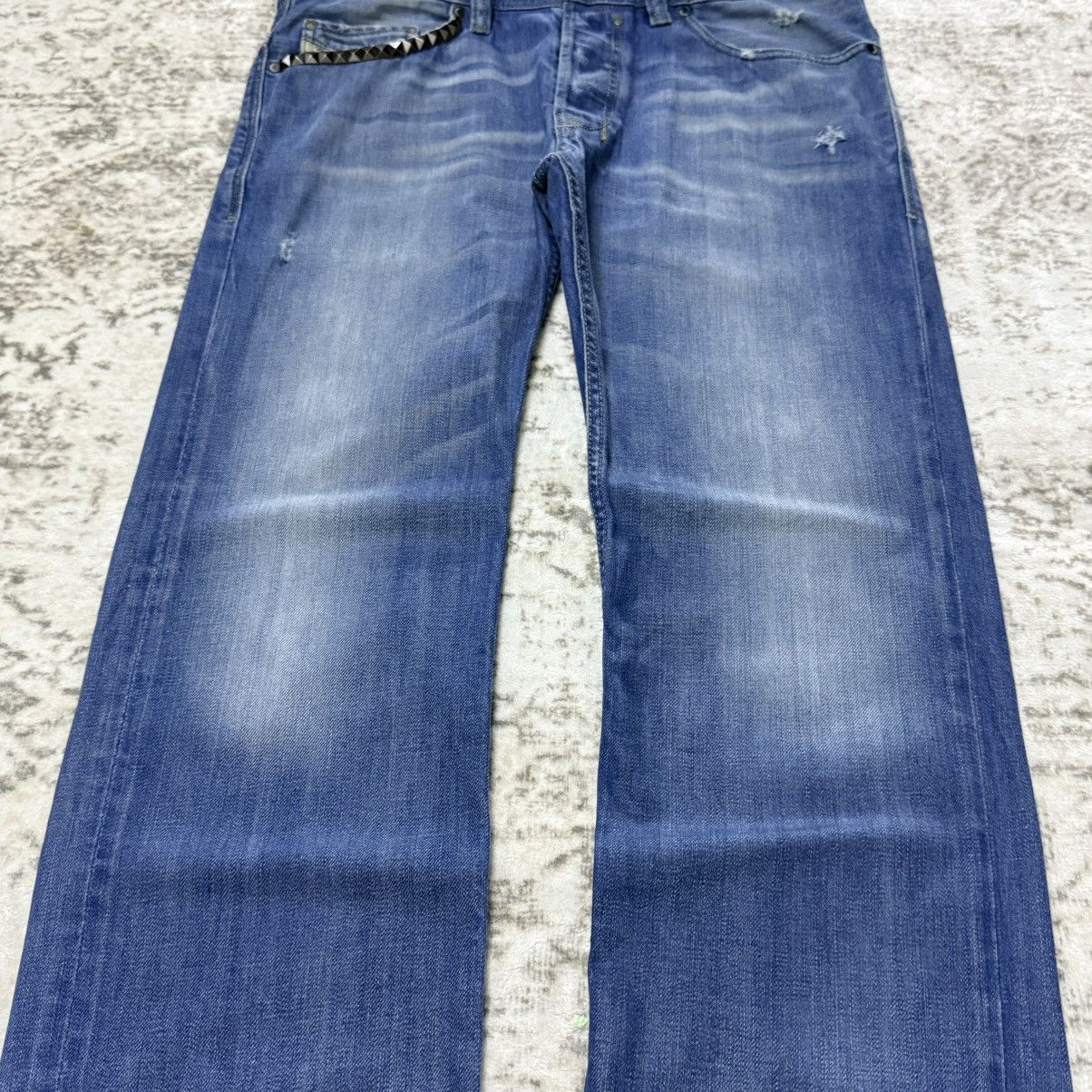 Diesel 2000s Diesel Fade Wash Studded Slim Jeans Size US 31 - 4 Thumbnail