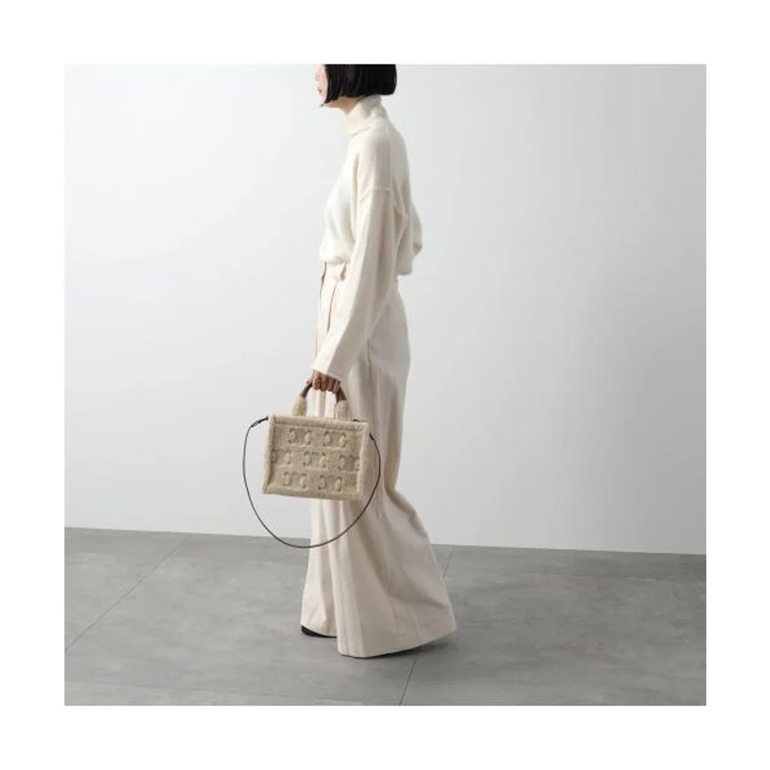 Celine o1w1db11225 199163FK5 Size: OS / Small Cabas Thais Bag Beige Size ONE SIZE - 4 Thumbnail