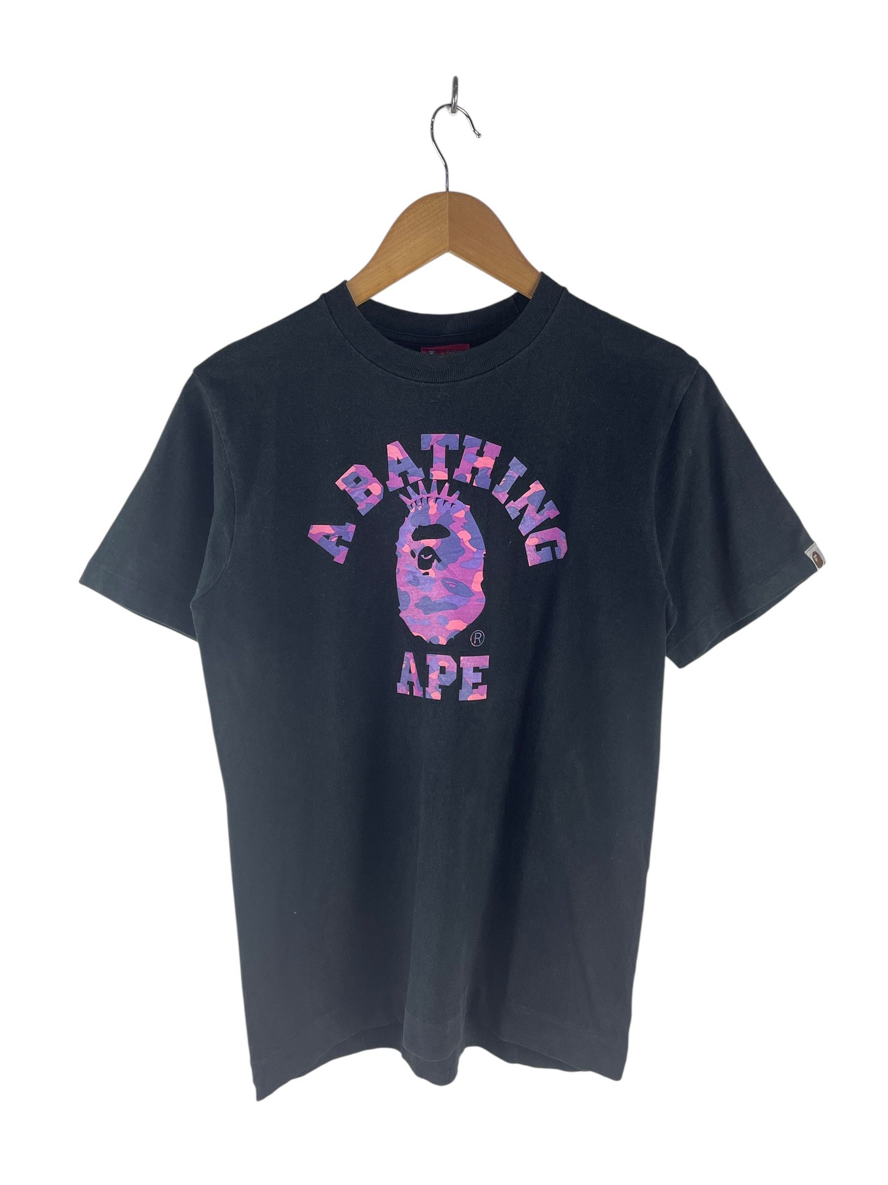 Bape A Bathing Ape (BAPE) College Logo Tee Size US S / EU 44-46 / 1 - 2 Thumbnail