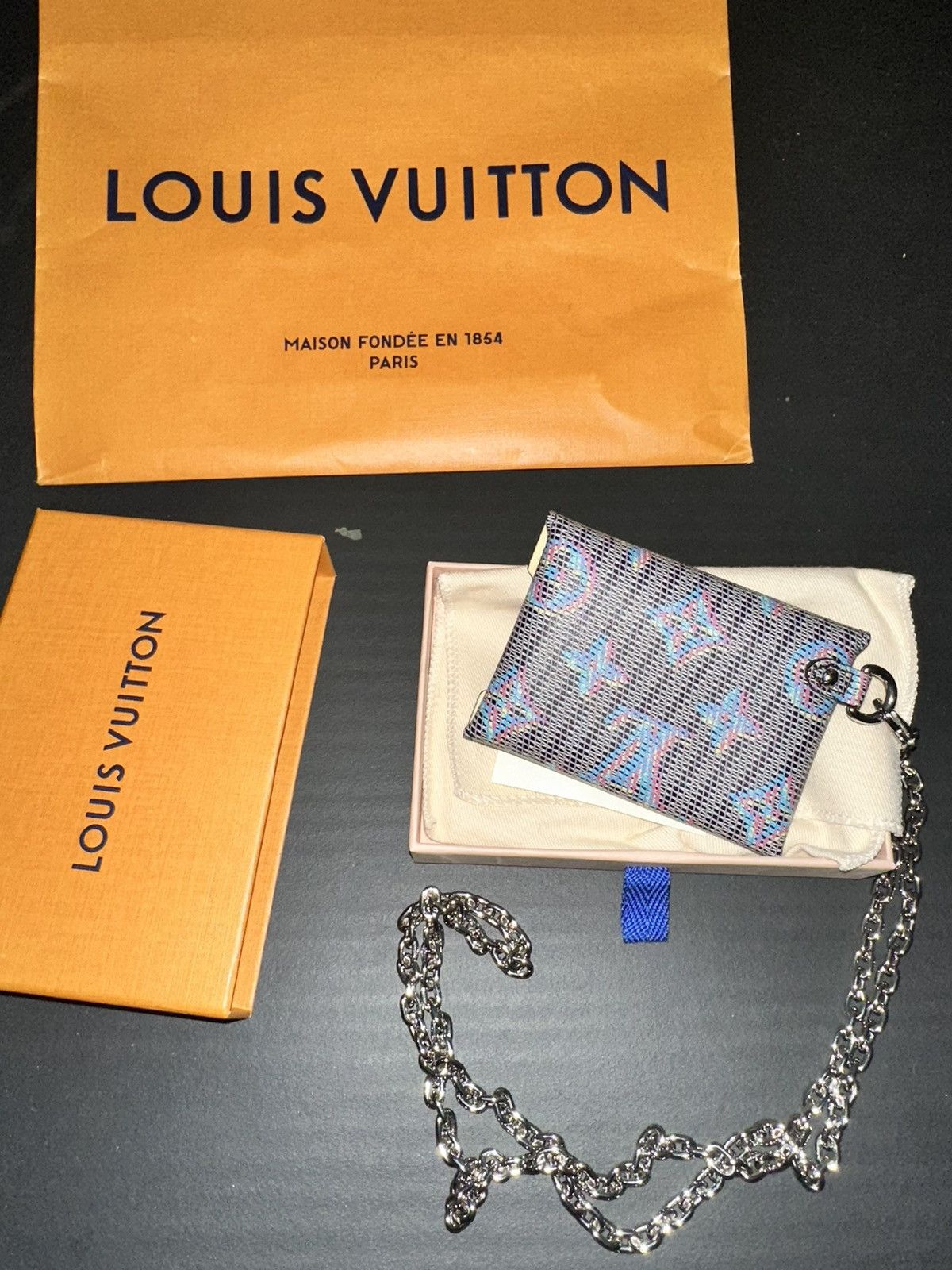 Louis Vuitton louis vuitton coin purse collectible Size ONE SIZE - 2 Thumbnail