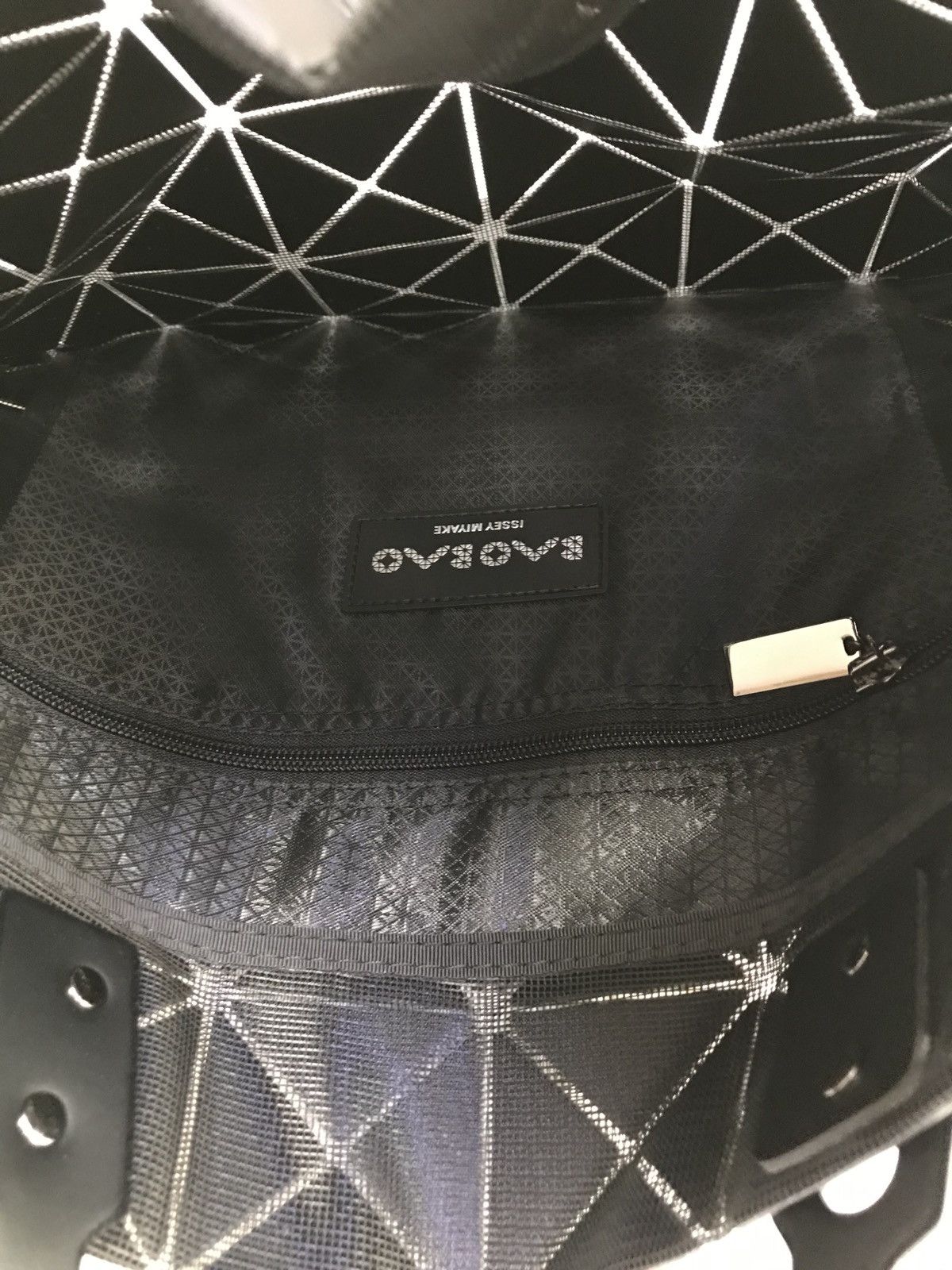 Issey Miyake Bao Bao BAO BAO ISSEY MIYAKE WHITE LUCENT BASIC TOTE Size ONE SIZE - 5 Thumbnail